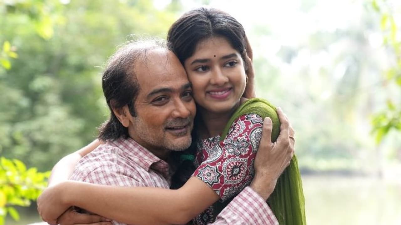 First Look: আয় খুকু আয় ছবির ফার্স্ট লুক প্রকাশ্যে, সোশ্যাল মিডিয়ায় ছবি শেয়ার করলেন প্রসেনজিৎ