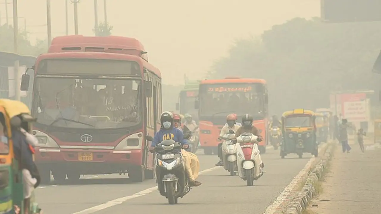 Delhi Pollution| ಎಲ್ಲಕ್ಕೂ ನಮ್ಮ ಆದೇಶಕ್ಕೇಕೆ ಕಾಯುತ್ತೀರಿ? ಸರ್ಕಾರಕ್ಕೆ ಸುಪ್ರೀಂ ತರಾಟೆ! Delhi Pollution| ಎಲ್ಲಕ್ಕೂ ನಮ್ಮ ಆದೇಶಕ್ಕೇಕೆ ಕಾಯುತ್ತೀರಿ? ಸರ್ಕಾರಕ್ಕೆ ಸುಪ್ರೀಂ ತರಾಟೆ!