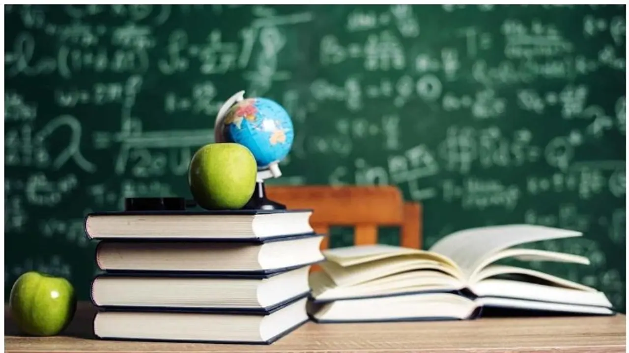 पढ़ाई में नहीं लगता मन तो 12वीं के बाद यहां बना सकते हैं करियर, कमाई के साथ मिलेगा बेहतर ऑप्शन पढ़ाई में नहीं लगता मन तो 12वीं के बाद यहां बना सकते हैं करियर, कमाई के साथ मिलेगा बेहतर ऑप्शन