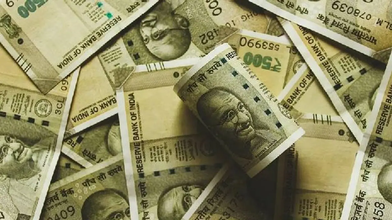 Vastu Tips: বাড়িতে কখনোই হবে না অর্থের অভাব, যদি মেনে চলেন বাস্তুর এই নিয়মগুলো Vastu Tips: বাড়িতে কখনোই হবে না অর্থের অভাব, যদি মেনে চলেন বাস্তুর এই নিয়মগুলো