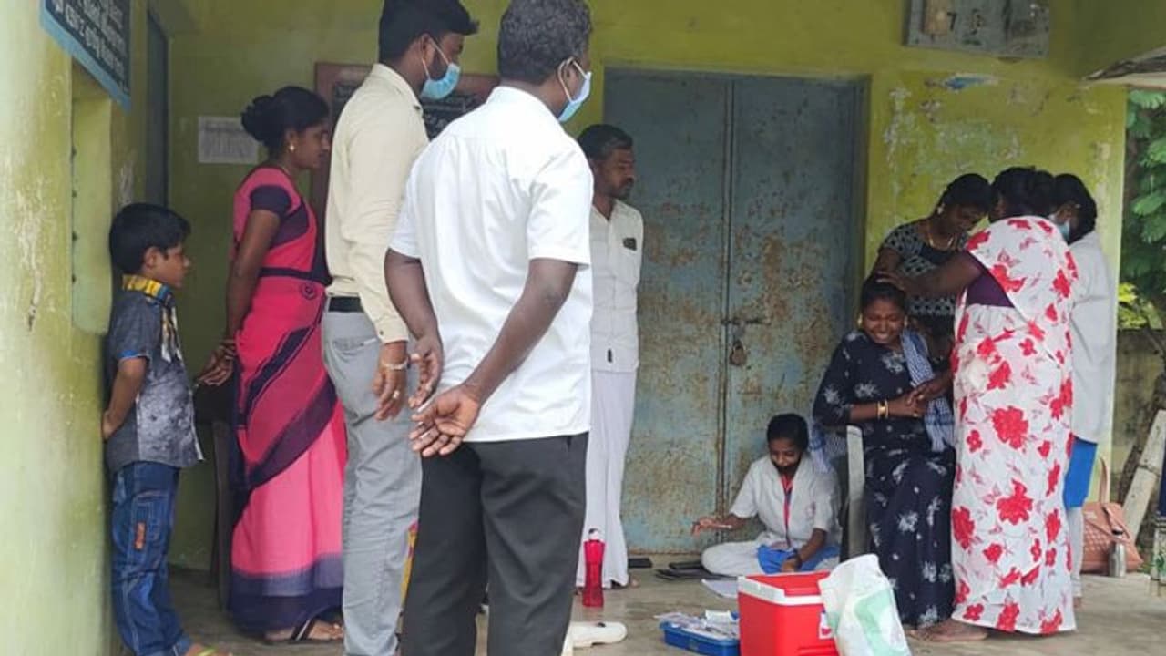 Covid 19: corona वैक्सीनेशन का आंकड़ा 113.68 करोड़ के पार, 10000 नए केस सामने आए Covid 19: corona वैक्सीनेशन का आंकड़ा 113.68 करोड़ के पार, 10000 नए केस सामने आए