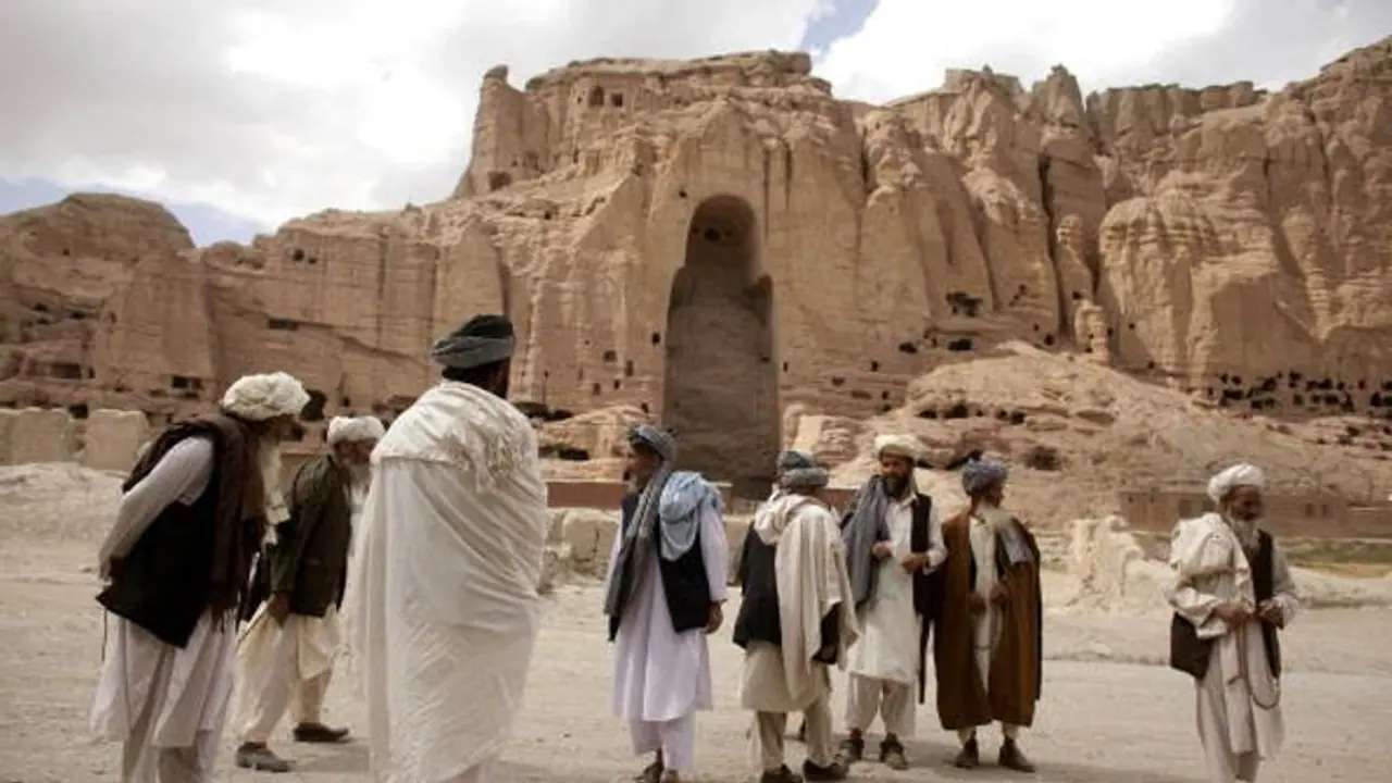 Taliban करेगा गांजा की खेती, Australia की फार्मा कंपनी से डील का दावा Taliban करेगा गांजा की खेती, Australia की फार्मा कंपनी से डील का दावा