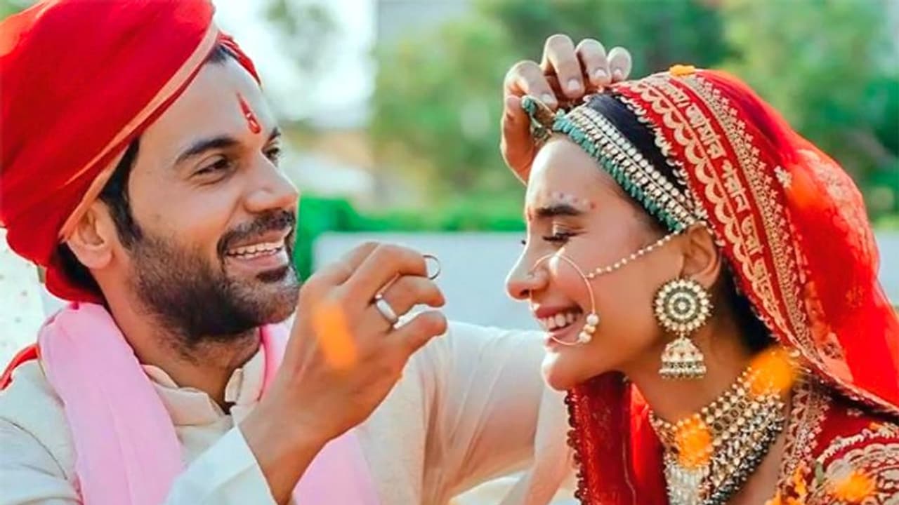 शादी के बाद हनीमून पर नहीं जाएंगे Rajkummar Rao और Patralekha, सामने आ रही ये वजह शादी के बाद हनीमून पर नहीं जाएंगे Rajkummar Rao और Patralekha, सामने आ रही ये वजह