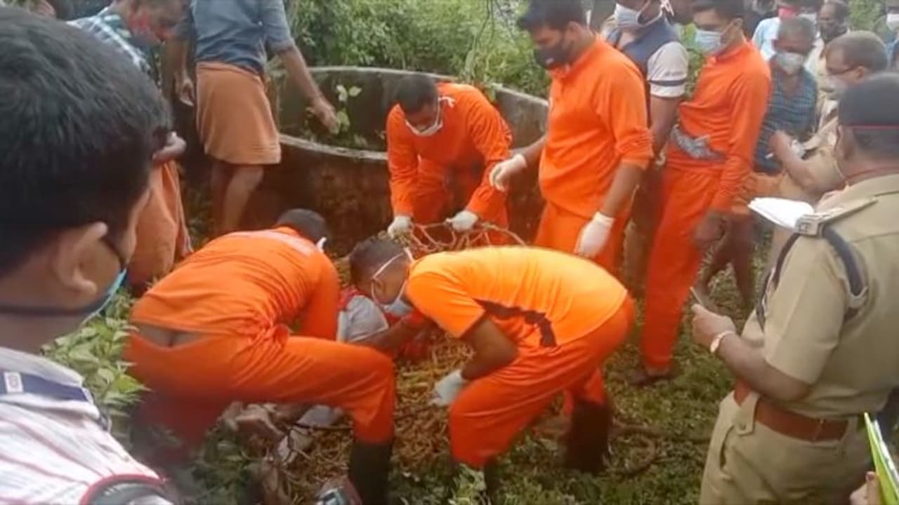 സോഷ്യൽ മീഡിയ ഉപയോഗം വീട്ടുകാർ ചോദ്യം ചെയ്തു; യുവതി കിണറ്റിൽ മരിച്ച നിലയിൽ, ജീവനൊടുക്കിയതെന്ന് സംശയം സോഷ്യൽ മീഡിയ ഉപയോഗം വീട്ടുകാർ ചോദ്യം ചെയ്തു; യുവതി കിണറ്റിൽ മരിച്ച നിലയിൽ, ജീവനൊടുക്കിയതെന്ന് സംശയം