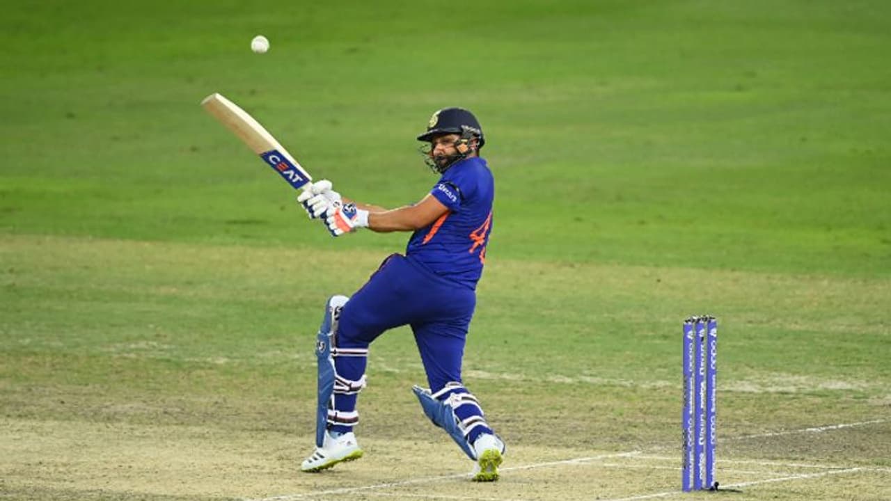 IND vs NZ | എന്തൊരു ഷോട്ട്! ട്രെന്ഡ് ബോള്ട്ടിനെ പറപ്പിച്ച് രോഹിത് ശര്മ്മയുടെ പുള് സിക്സര് വീഡിയോ IND vs NZ | എന്തൊരു ഷോട്ട്! ട്രെന്ഡ് ബോള്ട്ടിനെ പറപ്പിച്ച് രോഹിത് ശര്മ്മയുടെ പുള് സിക്സര് വീഡിയോ