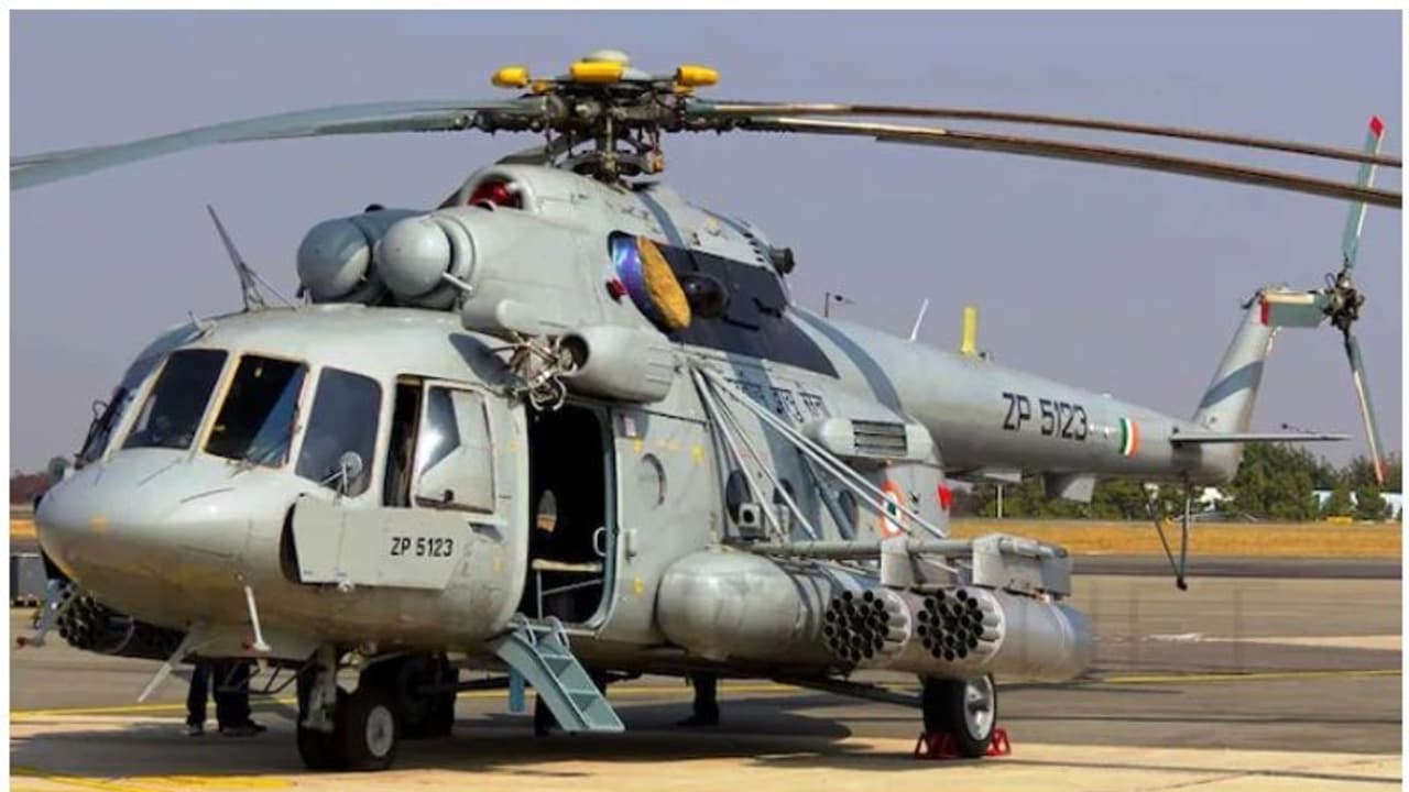 ഇന്ത്യൻ വ്യോമസേന ഹെലികോപ്ടർ അരുണാചൽ പ്രദേശിൽ ഇടിച്ചിറക്കി