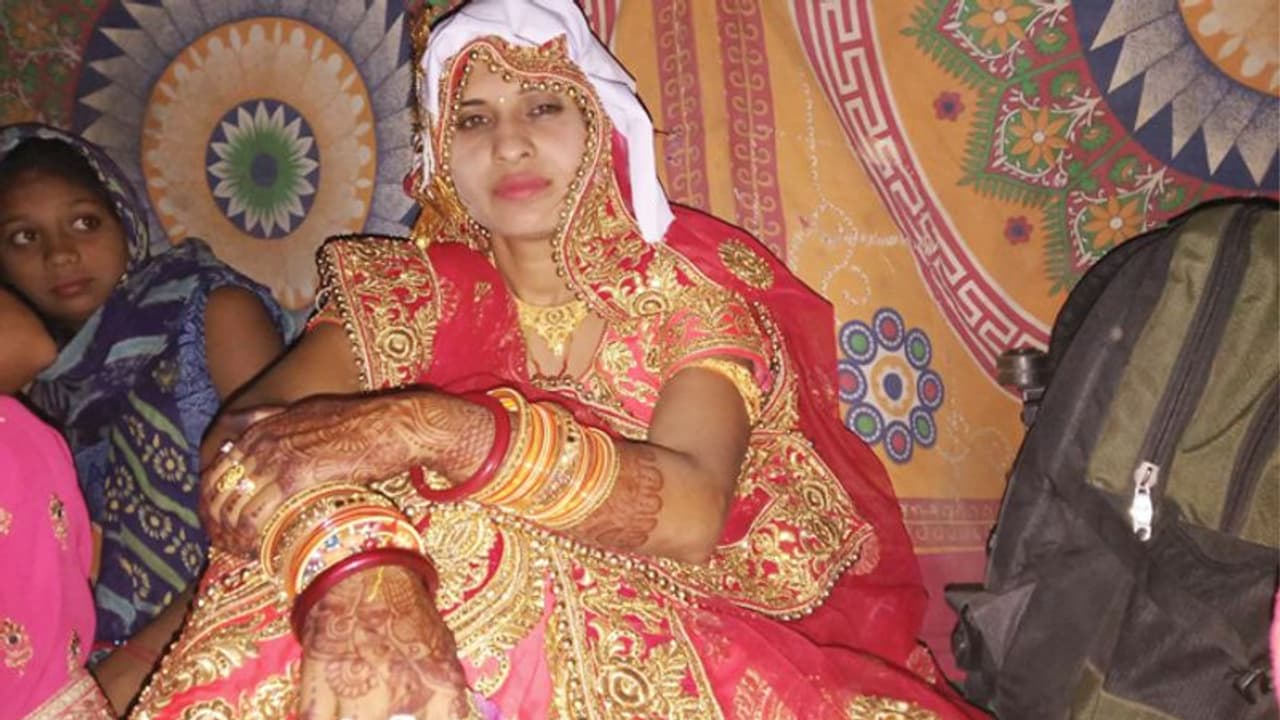 शादी के कुछ दिन बाद ही दूल्हे ने अपनी दुल्हन की हत्या, पुलिस से बोला मेरे एग्रीमेंट में लिखी थी ये बात! शादी के कुछ दिन बाद ही दूल्हे ने अपनी दुल्हन की हत्या, पुलिस से बोला मेरे एग्रीमेंट में लिखी थी ये बात!