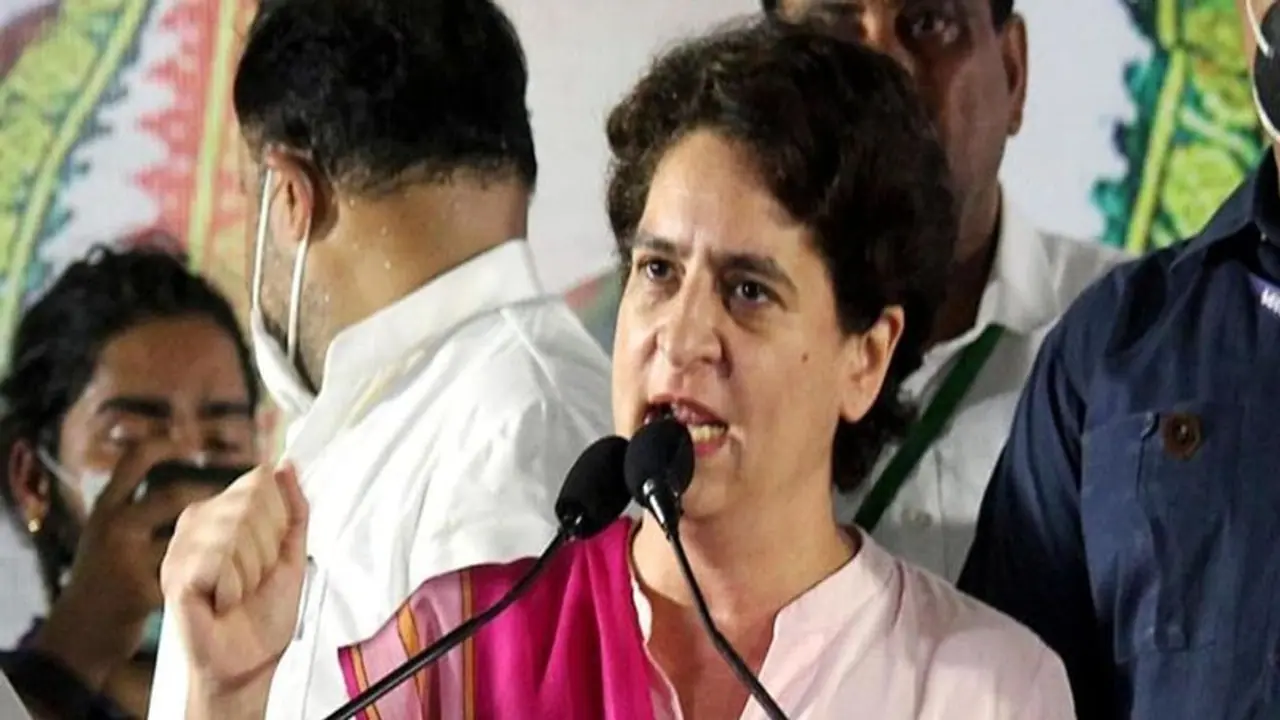 Priyanka Gandhi: ఏడేండ్లలో ఏం ఉద్దరించారు? : కేంద్రంపై ప్రియాంక గాంధీ ఫైర్