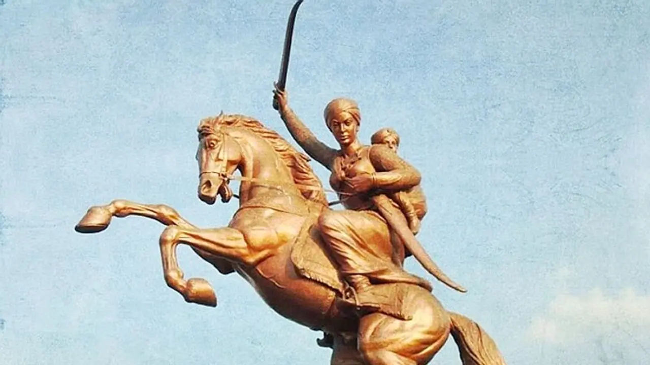 Independence Day 2022: స్వేచ్చా, స్వాతంత్య్రాల కోసం అలుపెరగకుండా పోరాడిన వీర వనితలు.. Independence Day 2022: స్వేచ్చా, స్వాతంత్య్రాల కోసం అలుపెరగకుండా పోరాడిన వీర వనితలు..