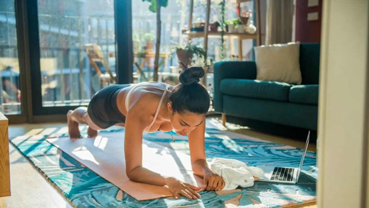 మహిళలు కచ్చితంగా చేయాల్సిన వ్యాయామాలు ఇవే..! మహిళలు కచ్చితంగా చేయాల్సిన వ్యాయామాలు ఇవే..!