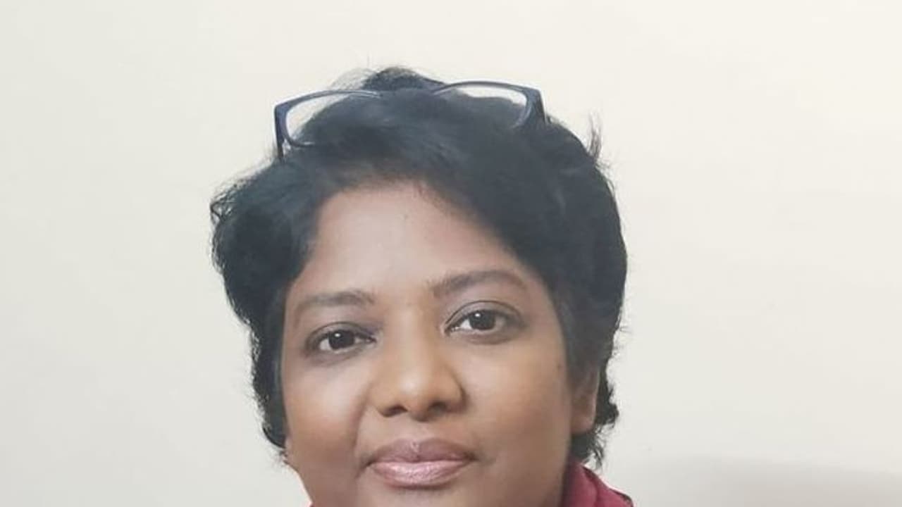 Dr. Shalini: "இந்துக்கள் இடும் நாமம் எதைக் குறிக்கிறது தெரியுமா? .. டாக்டர் ஷாலினி பயங்கர விளக்கம் Dr. Shalini: "இந்துக்கள் இடும் நாமம் எதைக் குறிக்கிறது தெரியுமா? .. டாக்டர் ஷாலினி பயங்கர விளக்கம்