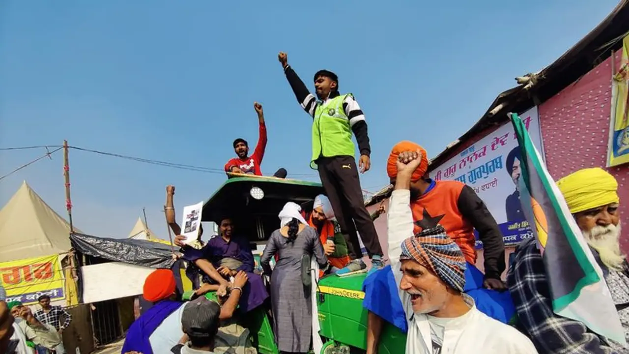 Farmers Protest : മഹാവിജയത്തിന്റെ രണഭേരി മുഴക്കി കർഷകർ, ഇന്ന് വിജയദിനം; ഉപരോധം അവസാനിപ്പിച്ച് ഗ്രാമങ്ങളിലേക്ക്