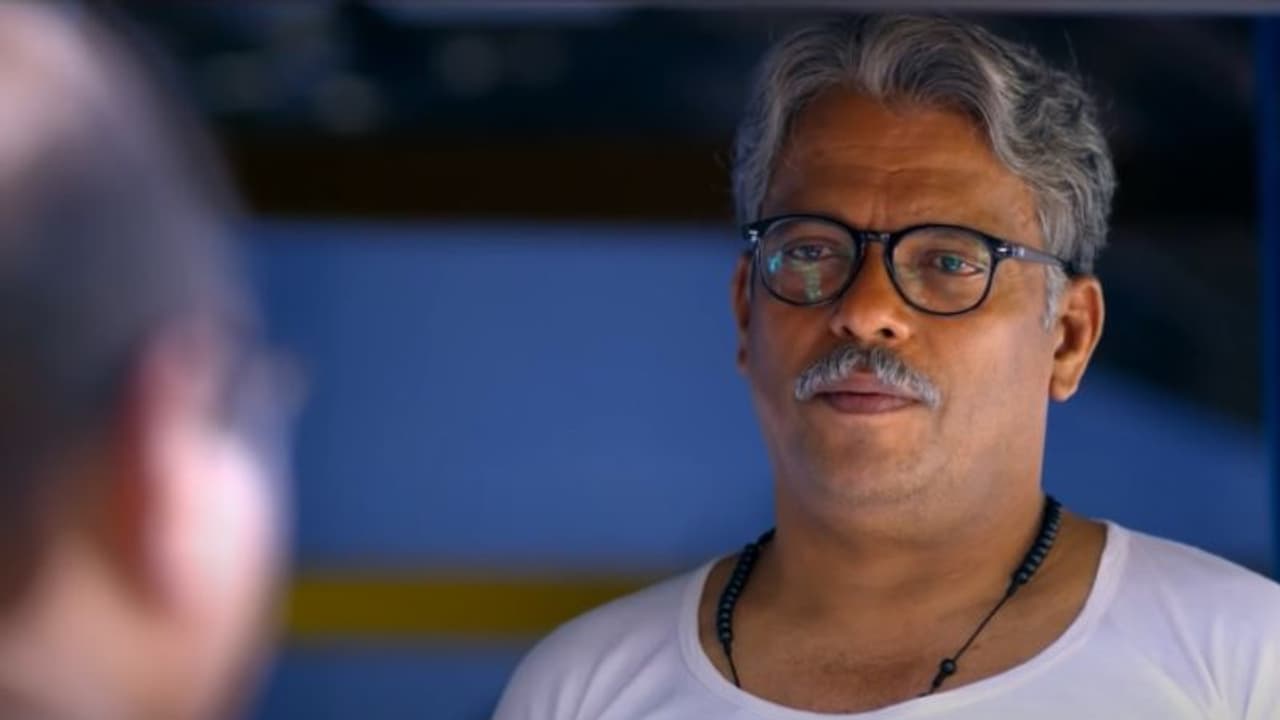 വേറിട്ട ഗെറ്റപ്പില് ജഗദീഷ്; 'തട്ടുകട മുതല് സെമിത്തേരി വരെ' ട്രെയ്ലര് വേറിട്ട ഗെറ്റപ്പില് ജഗദീഷ്; 'തട്ടുകട മുതല് സെമിത്തേരി വരെ' ട്രെയ്ലര്