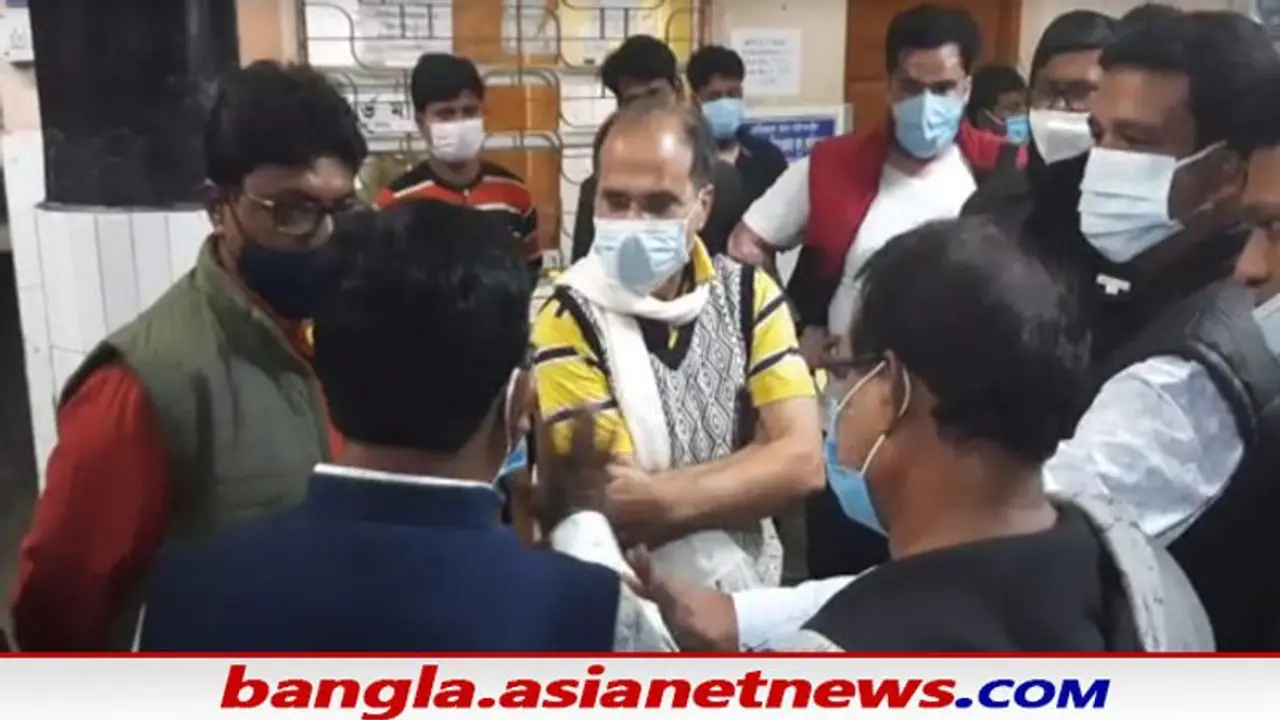 TMC vs Cong অধীর ঘনিষ্ট কংগ্রেস নেতার উপর প্রাণঘাতী হামলা বহরমপুরে, কাঠগড়ায় তৃণমূল TMC vs Cong অধীর ঘনিষ্ট কংগ্রেস নেতার উপর প্রাণঘাতী হামলা বহরমপুরে, কাঠগড়ায় তৃণমূল