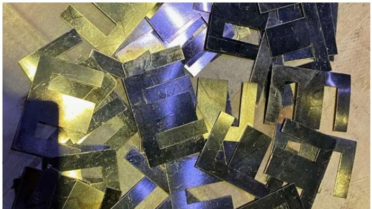 Gold smuggling| ദില്ലിയില് വന് സ്വര്ണവേട്ട; 42 കോടിയുടെ സ്വര്ണക്കടത്ത് പിടികൂടി Gold smuggling| ദില്ലിയില് വന് സ്വര്ണവേട്ട; 42 കോടിയുടെ സ്വര്ണക്കടത്ത് പിടികൂടി