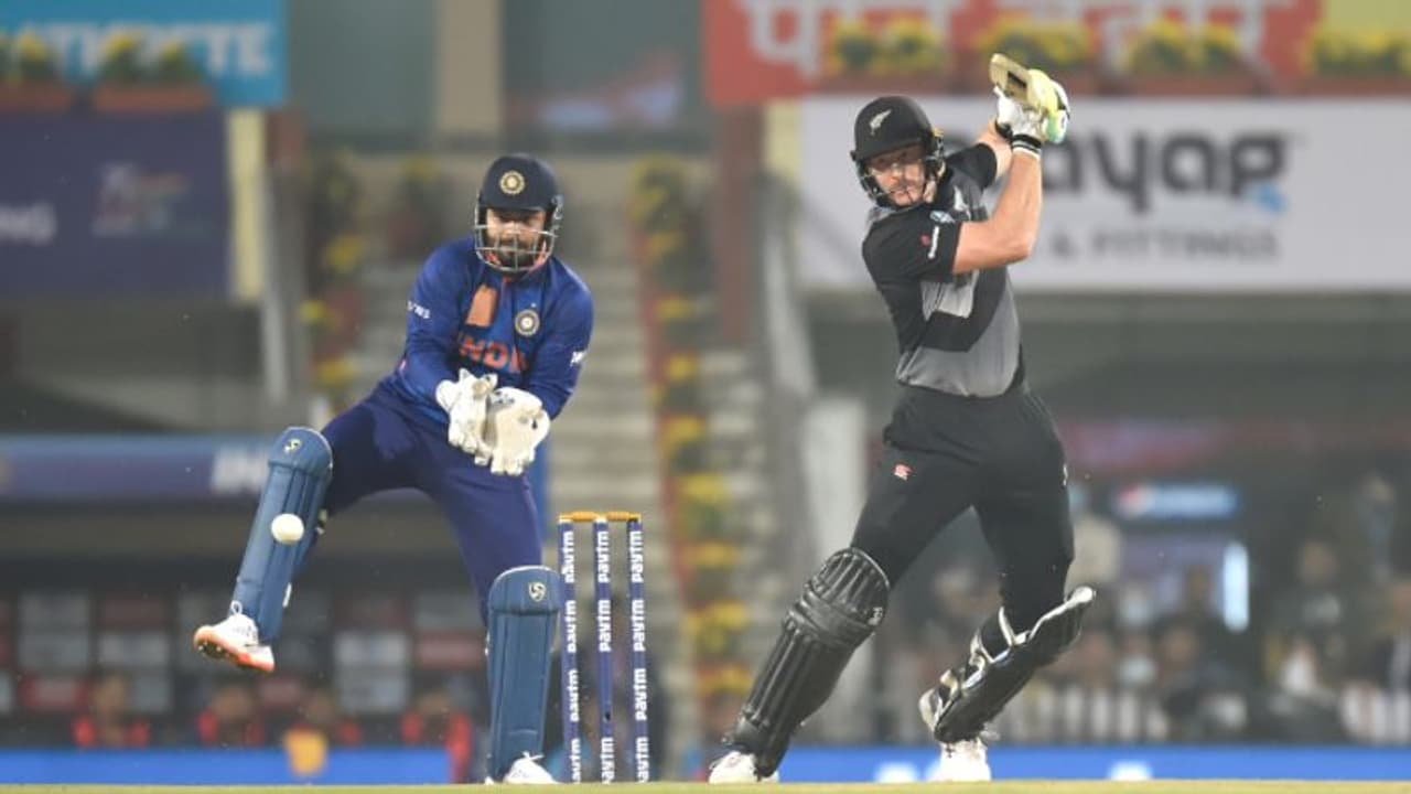 IND vs NZ | കിംഗ് കോലി പിന്നിലായി; തകര്പ്പന് റെക്കോര്ഡുമായി മാര്ട്ടിന് ഗുപ്റ്റില് IND vs NZ | കിംഗ് കോലി പിന്നിലായി; തകര്പ്പന് റെക്കോര്ഡുമായി മാര്ട്ടിന് ഗുപ്റ്റില്