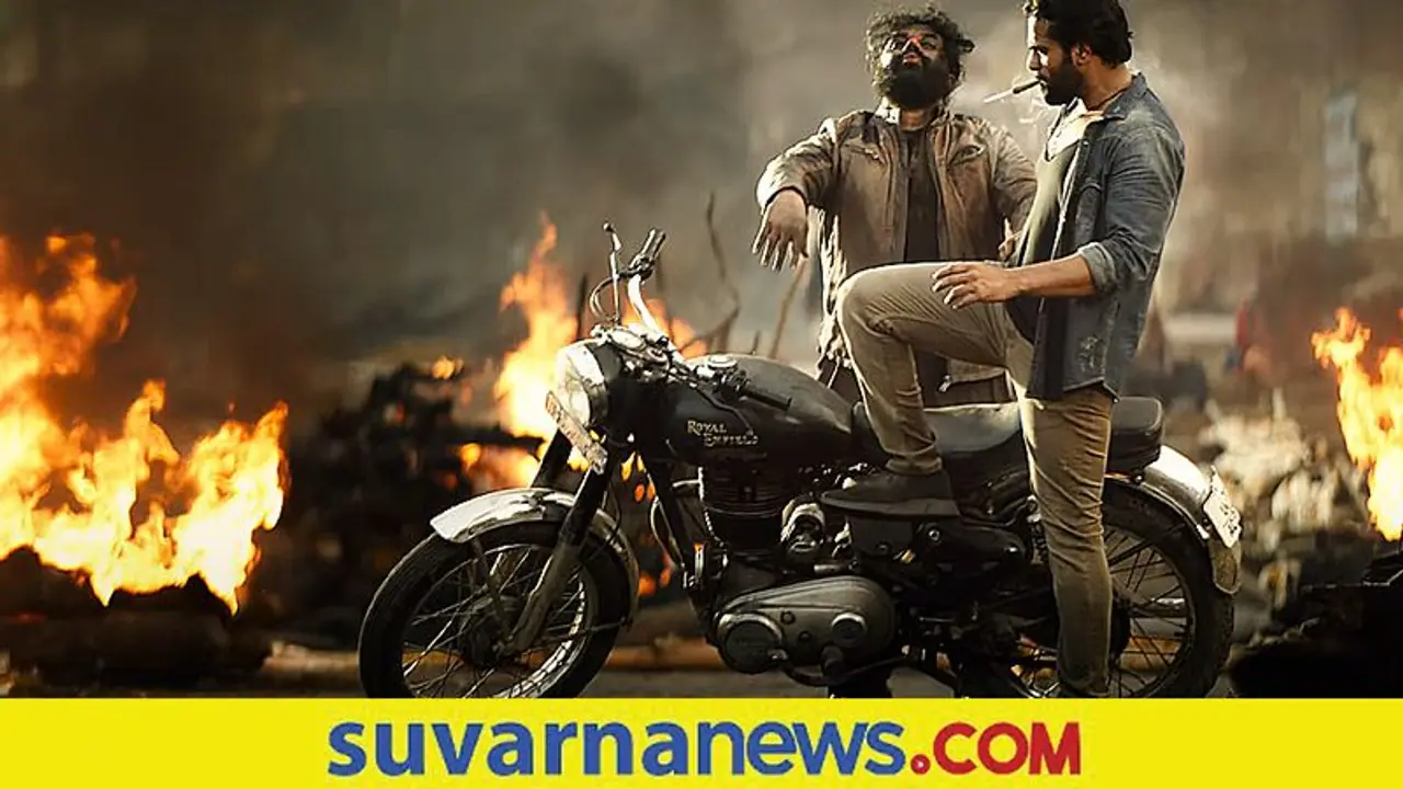 ದ್ವೇಷದಲ್ಲಿ ತಾಳ್ಮೆ ಇಷ್ಟ ಪಡುವ Madhagaja: ಟ್ರೇಲರ್ನಲ್ಲಿ ಅಬ್ಬರಿಸಿದ ಶ್ರೀಮುರಳಿ ದ್ವೇಷದಲ್ಲಿ ತಾಳ್ಮೆ ಇಷ್ಟ ಪಡುವ Madhagaja: ಟ್ರೇಲರ್ನಲ್ಲಿ ಅಬ್ಬರಿಸಿದ ಶ್ರೀಮುರಳಿ