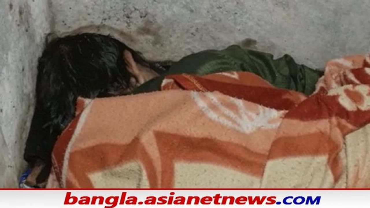 Mysterious death শৌচাগারে চিকিৎসকের দেহ, মৃত্যুঘিরে ক্রমশই দানা বাঁধছে রহস্য Mysterious death শৌচাগারে চিকিৎসকের দেহ, মৃত্যুঘিরে ক্রমশই দানা বাঁধছে রহস্য