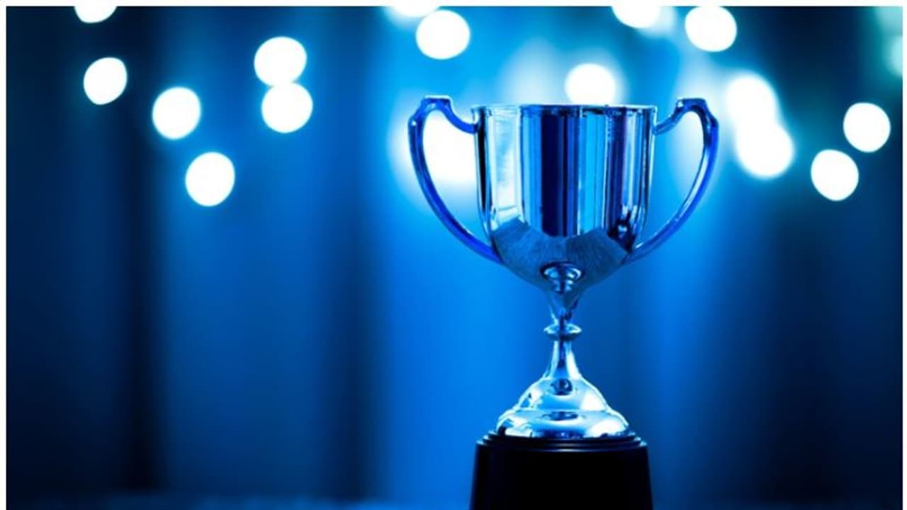 Vanitharathnam Award : വനിതാരത്നം പുരസ്കാരം; ഒരുലക്ഷം രൂപയും ശില്പ്പവും പ്രശസ്തി പത്രവും; അപേക്ഷ ക്ഷണിച്ചു Vanitharathnam Award : വനിതാരത്നം പുരസ്കാരം; ഒരുലക്ഷം രൂപയും ശില്പ്പവും പ്രശസ്തി പത്രവും; അപേക്ഷ ക്ഷണിച്ചു