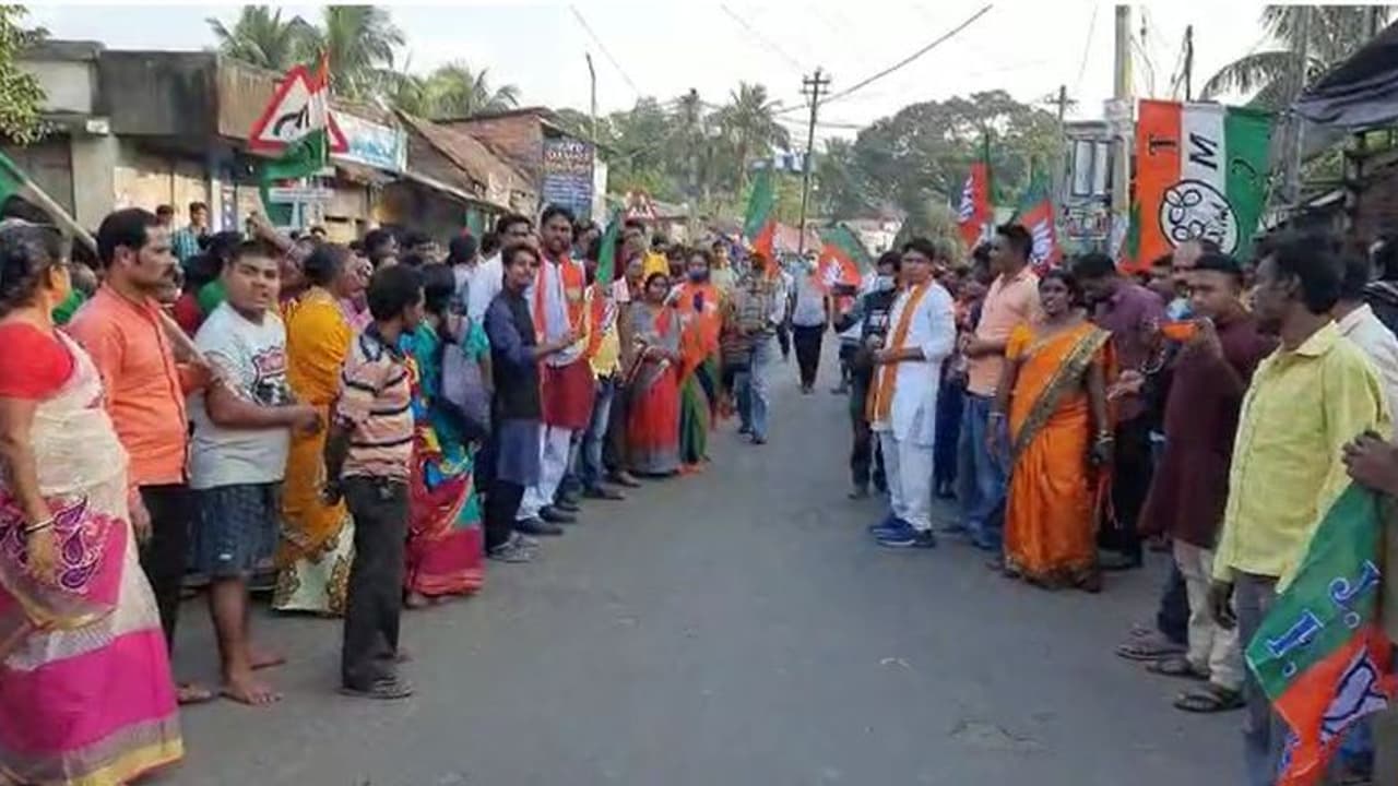 Khejuri Rape: 'গোয়া ছেড়ে নিজের রাজ্যের দিকে দেখুন', খেজুরিতে ধর্ষণের ঘটনায় মমতাকে কটাক্ষ অগ্নিমিত্রার Khejuri Rape: 'গোয়া ছেড়ে নিজের রাজ্যের দিকে দেখুন', খেজুরিতে ধর্ষণের ঘটনায় মমতাকে কটাক্ষ অগ্নিমিত্রার