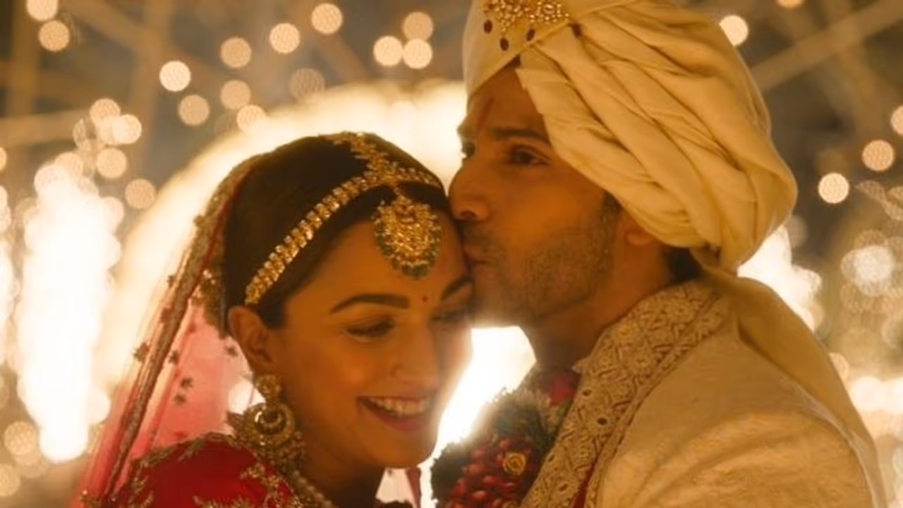 Jug Jugg Jeeyo release date out: Here's when Kiara Advani Varun Dhawan's family drama will hit screens Jug Jugg Jeeyo release date out: Here's when Kiara Advani Varun Dhawan's family drama will hit screens