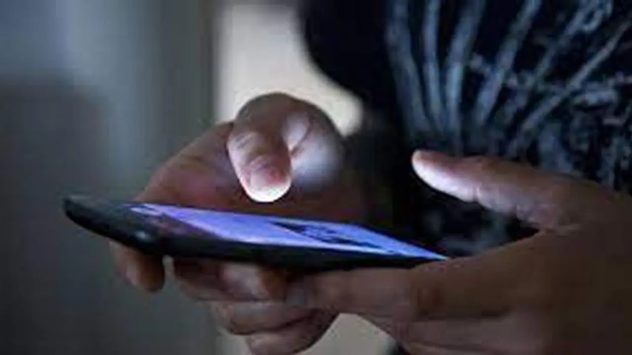 Telegram : സ്ത്രീകളുടെ നഗ്നചിത്രങ്ങള്‍ പരത്തുന്നു, എല്ലാം നിയമവിരുദ്ധം, പണികിട്ടിയത് അനവധി പേര്‍ക്ക്.!