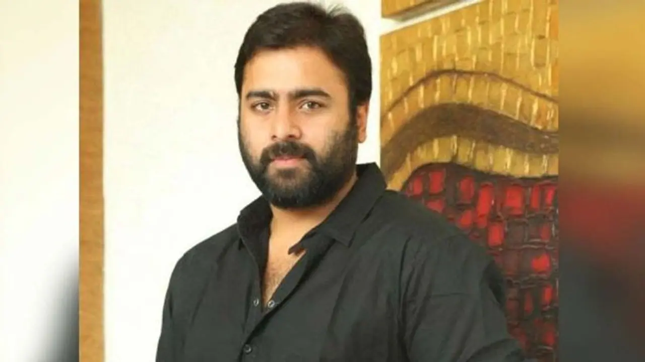 ఏపీ అసెంబ్లీ ఘటనపై నారా రోహిత్ నిరసన.. ఇలాంటి చర్యలకు పాల్పడితే సహించేది లేదంటూ వార్నింగ్ ఏపీ అసెంబ్లీ ఘటనపై నారా రోహిత్ నిరసన.. ఇలాంటి చర్యలకు పాల్పడితే సహించేది లేదంటూ వార్నింగ్