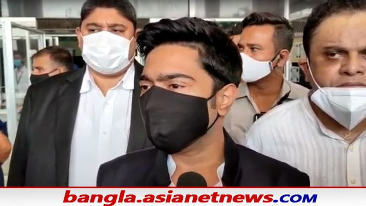 Tripura – “সায়নী গ্রেফতার হলে মোদী নয় কেন”, ত্রিপুরায় পৌঁছেই কেন এমন বললেন অভিষেক Tripura – “সায়নী গ্রেফতার হলে মোদী নয় কেন”, ত্রিপুরায় পৌঁছেই কেন এমন বললেন অভিষেক