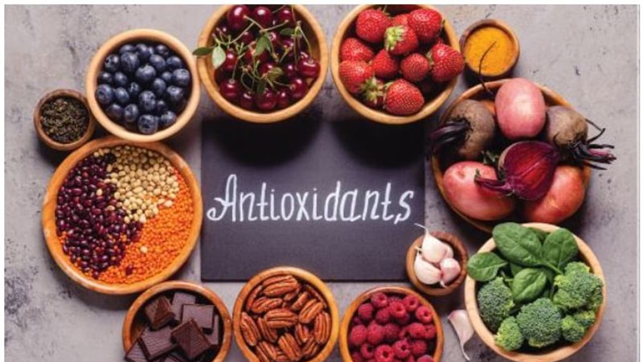antioxidant rich foods| ശീലമാക്കൂ, ആന്റിഓക്സിഡന്റുകൾ അടങ്ങിയ ഈ ഭക്ഷണങ്ങൾ antioxidant rich foods| ശീലമാക്കൂ, ആന്റിഓക്സിഡന്റുകൾ അടങ്ങിയ ഈ ഭക്ഷണങ്ങൾ