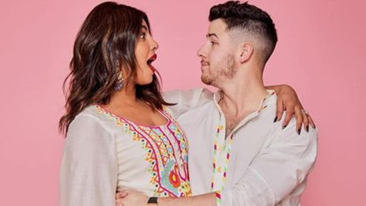 Priyanka Chopra ने मैरेज लाइफ के बारे में खोला राज, बताया कैसे वो Nick Jonas के साथ जी रही खूबसूरत जिंदगी Priyanka Chopra ने मैरेज लाइफ के बारे में खोला राज, बताया कैसे वो Nick Jonas के साथ जी रही खूबसूरत जिंदगी