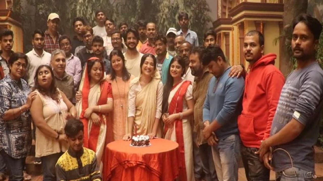 Rani Rashmani রানি রাসমণি ধারাবাহিকে জগদম্বা চরিত্রে মিমি, সামনে এল নতুন লুক Rani Rashmani রানি রাসমণি ধারাবাহিকে জগদম্বা চরিত্রে মিমি, সামনে এল নতুন লুক