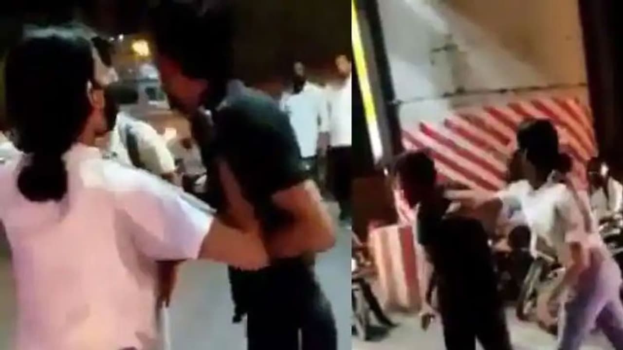 Up News: थप्पड़कांड वाला कैब ड्राइवर अब करेगा राजनीति, ज्वाइन की ये पार्टी Up News: थप्पड़कांड वाला कैब ड्राइवर अब करेगा राजनीति, ज्वाइन की ये पार्टी