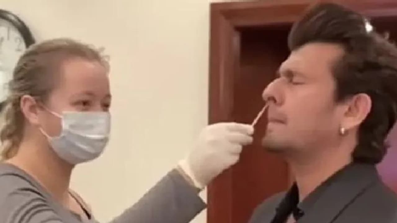 '9,99,999 ാമത് കൊവിഡ് ടെസ്റ്റ്'; രസകരമായ വീഡിയോയുമായി സോനു നിഗം