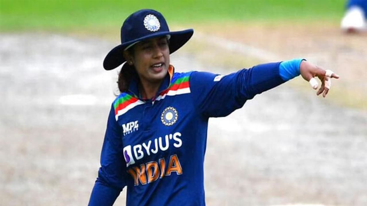 ICC Women's ODI Rankings: वर्ल्ड रैकिंग में भारतीय महिला खिलाड़ियों का जलवा, मिताली राज तीसरे नंबर पर बरकरार ICC Women's ODI Rankings: वर्ल्ड रैकिंग में भारतीय महिला खिलाड़ियों का जलवा, मिताली राज तीसरे नंबर पर बरकरार