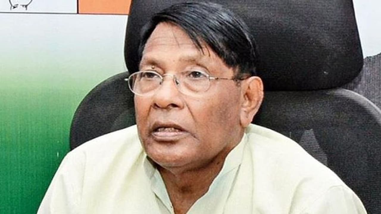 Jharkhand में बुजुर्ग, दिव्यांग, विधवा और बेसहारा लोगों को हर महीने 1 हजार रुपए पेंशन मिलेगी, जानें योजना Jharkhand में बुजुर्ग, दिव्यांग, विधवा और बेसहारा लोगों को हर महीने 1 हजार रुपए पेंशन मिलेगी, जानें योजना