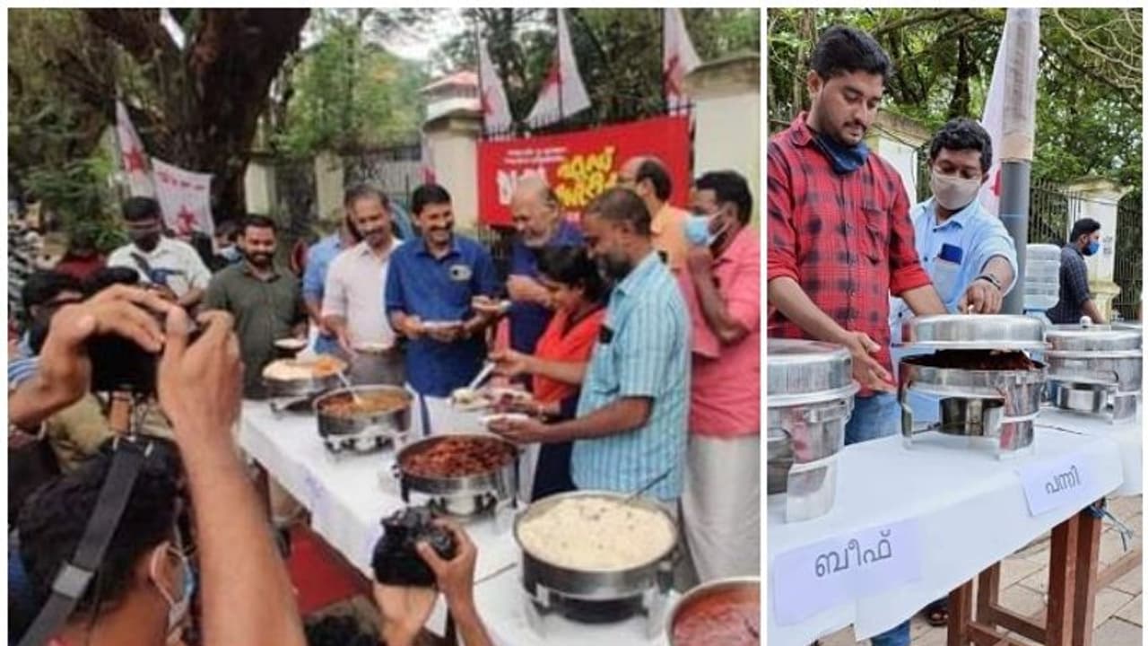 DYFI : ഫുഡ് സ്ട്രീറ്റ് പ്രതിഷേധത്തില് പന്നിയിറച്ചിയും പോത്തിറച്ചിയും വിളമ്പി ഡിവൈഎഫ്ഐ DYFI : ഫുഡ് സ്ട്രീറ്റ് പ്രതിഷേധത്തില് പന്നിയിറച്ചിയും പോത്തിറച്ചിയും വിളമ്പി ഡിവൈഎഫ്ഐ