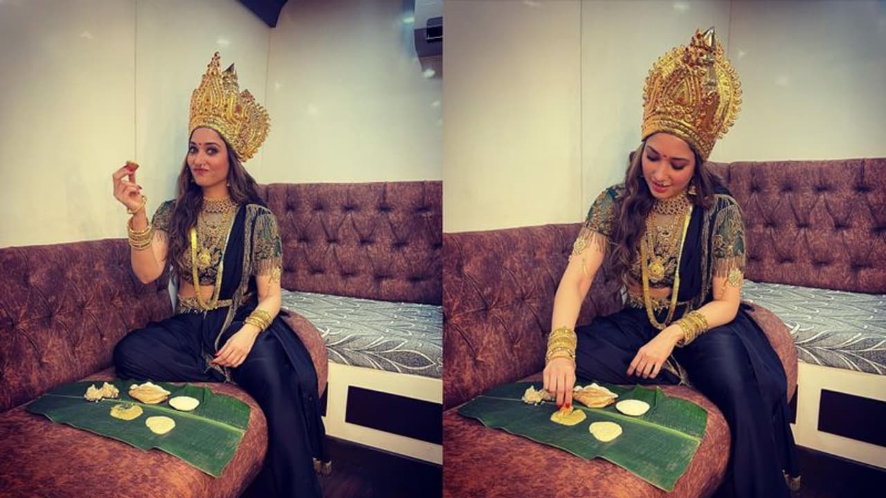 Tamannah: అరటి ఆకులో భోజనం చేస్తున్న తమన్నా... స్పందించిన సమంత!