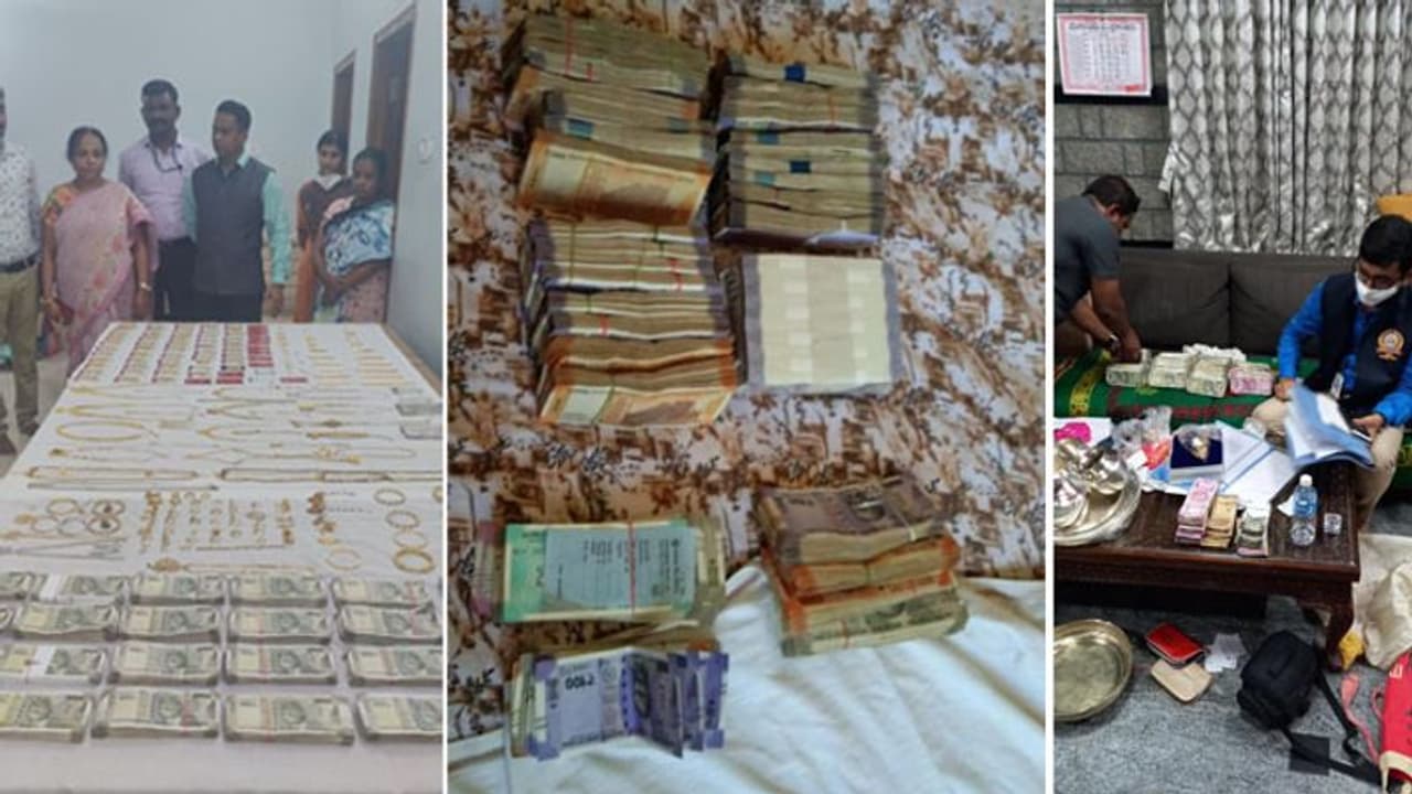 സർക്കാരുദ്യോഗസ്ഥരുടെ വീട്ടിൽ ലക്ഷങ്ങളുടെ കറൻസി, സ്വർണബിസ്കറ്റുകൾ, പുരാവസ്തുക്കൾ: റെയ്ഡിൽ ഞെട്ടി കർണാടക സർക്കാരുദ്യോഗസ്ഥരുടെ വീട്ടിൽ ലക്ഷങ്ങളുടെ കറൻസി, സ്വർണബിസ്കറ്റുകൾ, പുരാവസ്തുക്കൾ: റെയ്ഡിൽ ഞെട്ടി കർണാടക