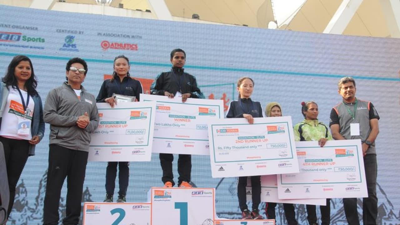 Mumbai Marathon ಕೋವಿಡ್ನಿಂದ ಸ್ಥಗಿತಗೊಂಡಿದ್ದ ಮುಂಬೈ ಹಾಫ್ ಮ್ಯಾರಾಥಾನ್ ಮತ್ತೆ ಆರಂಭ, ಶುಭಹಾರೈಸಿದ ಸಚಿನ್! Mumbai Marathon ಕೋವಿಡ್ನಿಂದ ಸ್ಥಗಿತಗೊಂಡಿದ್ದ ಮುಂಬೈ ಹಾಫ್ ಮ್ಯಾರಾಥಾನ್ ಮತ್ತೆ ಆರಂಭ, ಶುಭಹಾರೈಸಿದ ಸಚಿನ್!