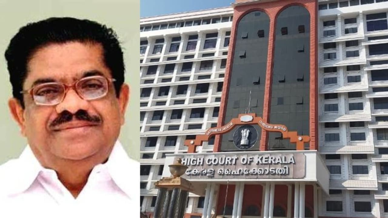 'മദ്യശാലകളുടെ എണ്ണം കൂട്ടാൻ പറഞ്ഞിട്ടില്ല': വിഎം സുധീരനോട് കേരള ഹൈക്കോടതി 'മദ്യശാലകളുടെ എണ്ണം കൂട്ടാൻ പറഞ്ഞിട്ടില്ല': വിഎം സുധീരനോട് കേരള ഹൈക്കോടതി