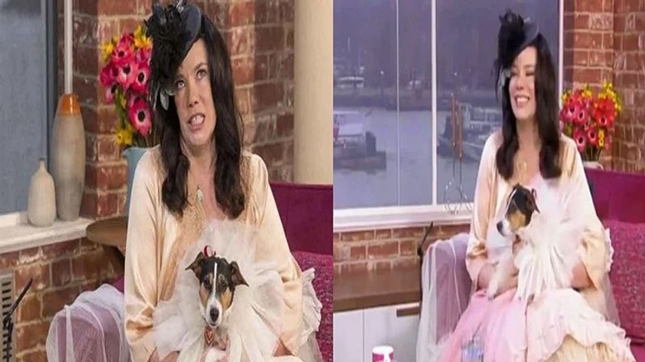 ఈవిడ టేస్టే డిఫరెంట్... భర్తతో విడాకులు.. కుక్కతో పెళ్లి.. ఎందుకటా అంటే...