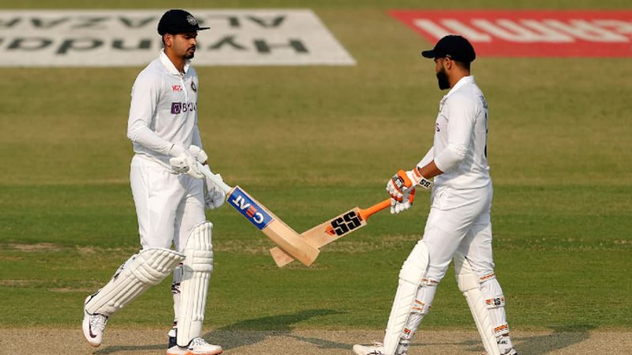 IND vs NZ 1st Test: पहले दिन भारत ने बनाए 258/4 रन, डेब्यू मैच में अय्यर ने जमाई फिफ्टी, जडेजा गिल भी चमके