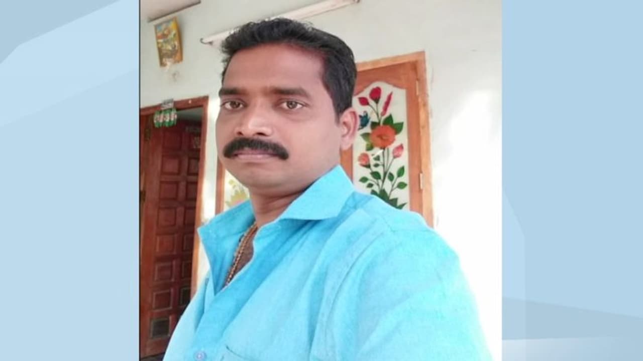 Man missing : തമിഴ്നാട് സ്വദേശിയായ യുവാവിനെ കാണാതായതിൽ ദുരൂഹത ആരോപിച്ച് കുടുംബം Man missing : തമിഴ്നാട് സ്വദേശിയായ യുവാവിനെ കാണാതായതിൽ ദുരൂഹത ആരോപിച്ച് കുടുംബം