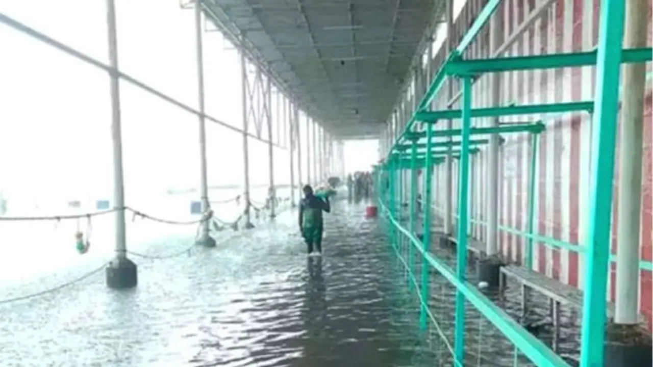 இவ்வளவு மழையா..? வரலாற்றில் இல்லாத அளவுக்கு மழை பெய்த தூத்துக்குடி மற்றும் திருநெல்வேலி இவ்வளவு மழையா..? வரலாற்றில் இல்லாத அளவுக்கு மழை பெய்த தூத்துக்குடி மற்றும் திருநெல்வேலி