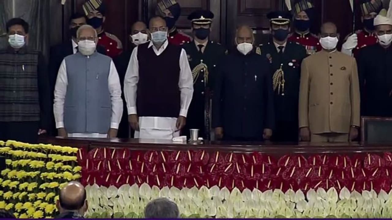 Constitution Day पर बोले PM मोदी' भारत एक ऐसे संकट की ओर बढ़ रहा, जो लोकतंत्र के लिए चिंता का विषय है'