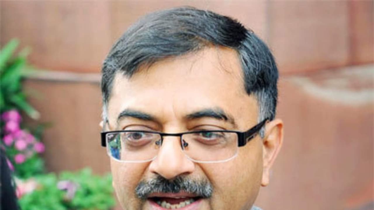 வன்முறையால் பாதிக்கப்பட்ட இந்து மதத் தலங்கள்.. காஷ்மீரில் களமிறங்கிய மத்திய அரசு.. வன்முறையால் பாதிக்கப்பட்ட இந்து மதத் தலங்கள்.. காஷ்மீரில் களமிறங்கிய மத்திய அரசு..