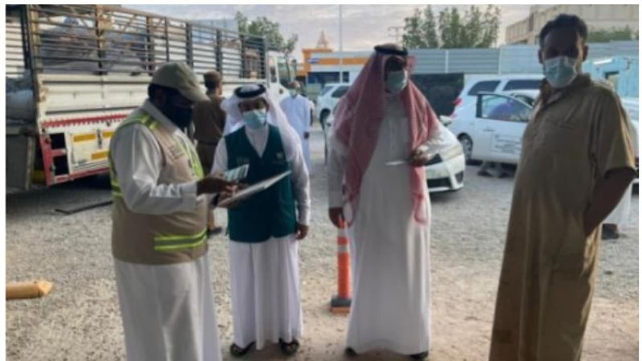 സ്വദേശിവത്കരണം; മിനി മാര്‍ക്കറ്റുകളില്‍ ഉദ്യോഗസ്ഥരുടെ പരിശോധന