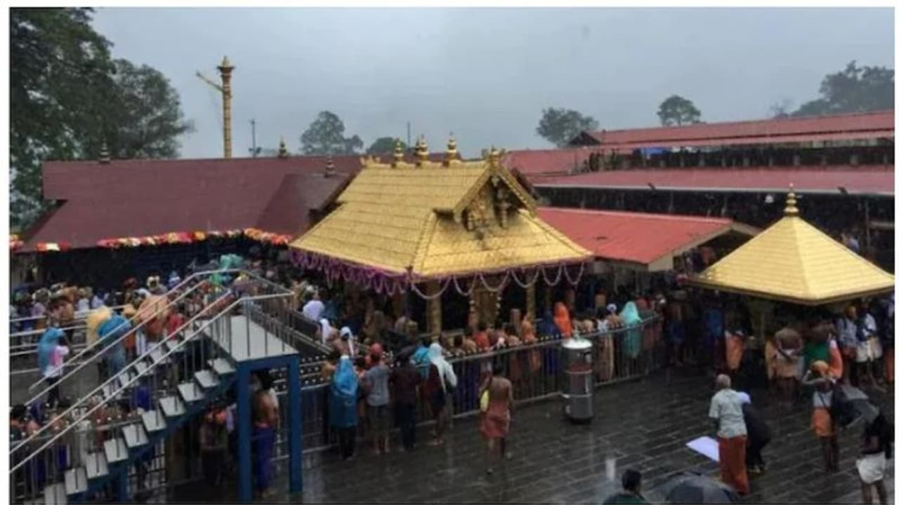 Sabarimala : ശബരിമലയില്‍ വന്‍ തിരക്ക്; ദര്‍ശനസമയം കൂട്ടി, ഹരിവരാസനം 11 മണിക്ക്
