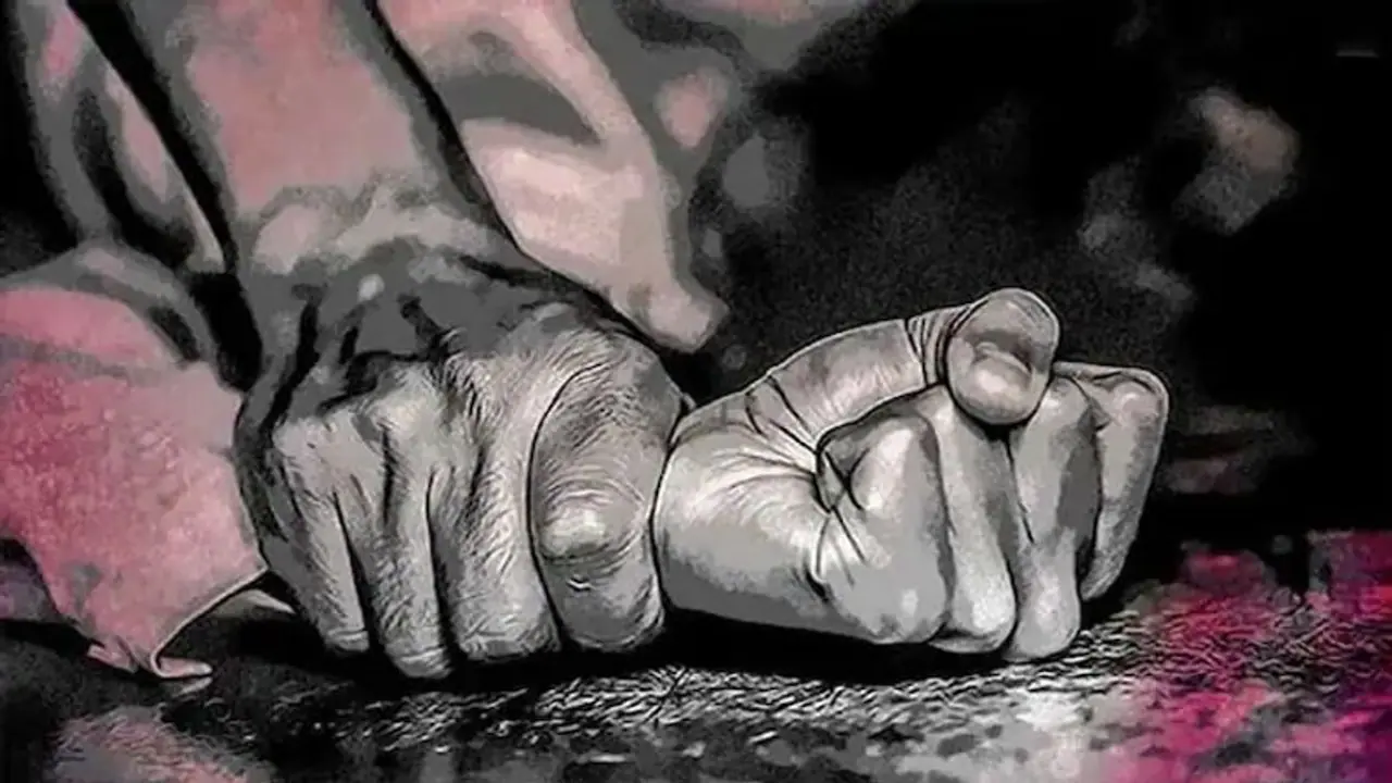 Sexual Harassment : ಅಕ್ರಮ ಸಂಬಂಧದ ಗುಟ್ಟು ಇಟ್ಟುಕೊಂಡು ಬ್ಲಾಕ್ ಮೇಲ್, ಗ್ಯಾಂಗ್ ರೇಪ್