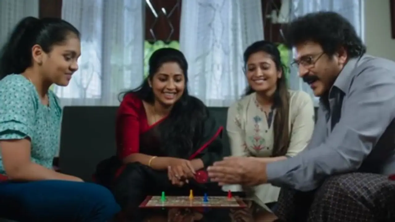 Drishya 2 trailer : നവ്യാ നായര് നായികയായി 'ദൃശ്യ 2' കന്നഡയില്, ട്രെയിലര് പുറത്തുവിട്ടു Drishya 2 trailer : നവ്യാ നായര് നായികയായി 'ദൃശ്യ 2' കന്നഡയില്, ട്രെയിലര് പുറത്തുവിട്ടു